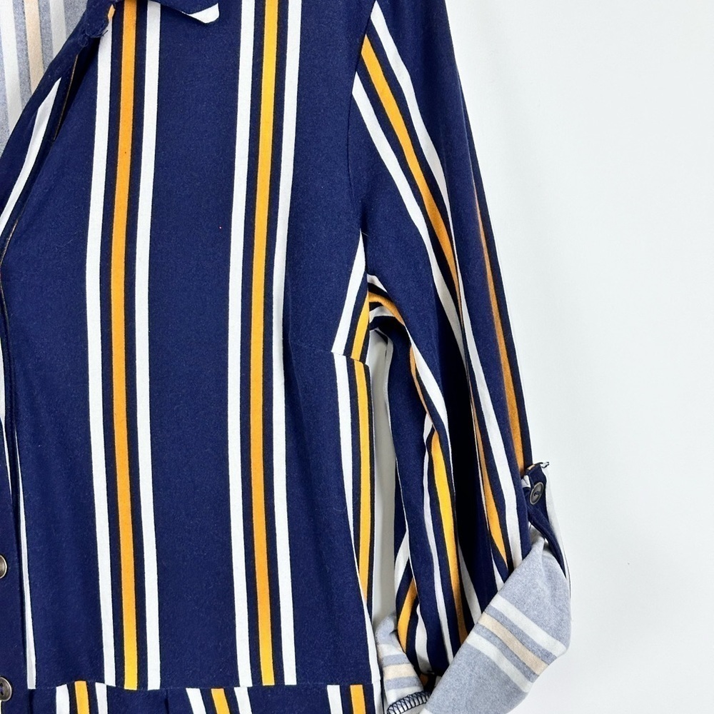 Women's 3/4 Sleeve Striped Travel Dress - Picture 4 of 9